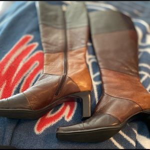 LIZ CLAIBORNE women’s heeled boots multi colored brown size 7 good condition